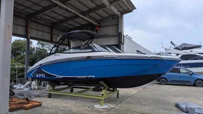 medium_095442-yamaha-ar240