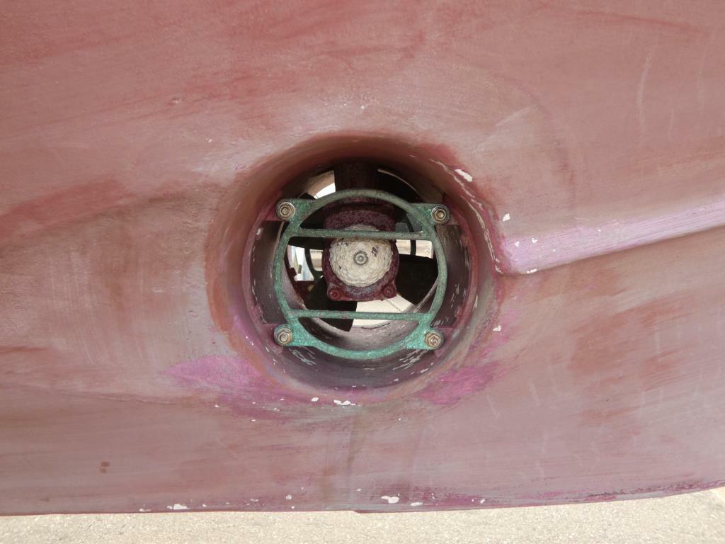 banner_095465-isuzu-it-50