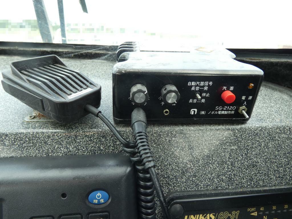 banner_095465-isuzu-it-50