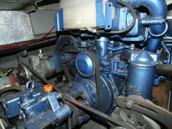 thumb_095465-isuzu-it-50
