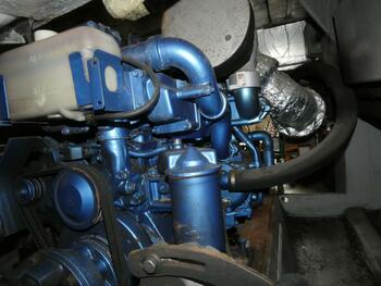 thumb_095465-isuzu-it-50