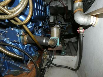 thumb_095465-isuzu-it-50