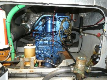 thumb_095465-isuzu-it-50