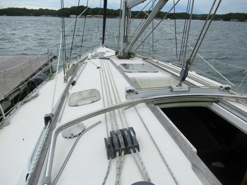 banner_095513-jeanneau-sun-odyssey-37