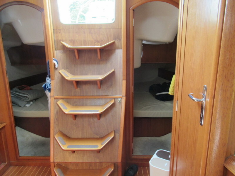 banner_095513-jeanneau-sun-odyssey-37