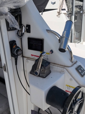 thumb_095536-toyota-ponam-28v