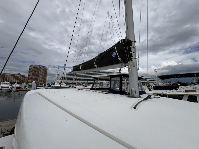 banner_095557-lagoon-420-catamaran