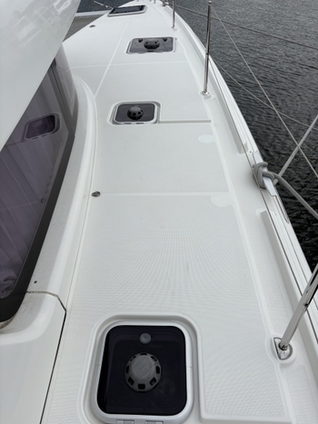 thumb_095557-lagoon-420-catamaran