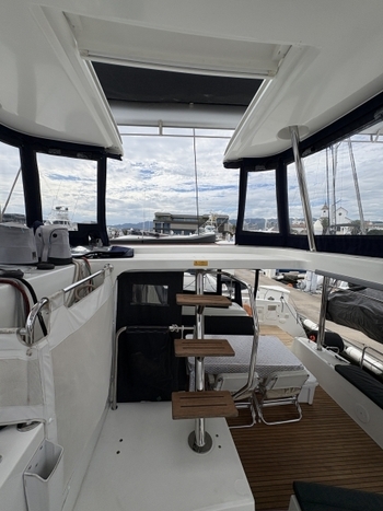 thumb_095557-lagoon-420-catamaran