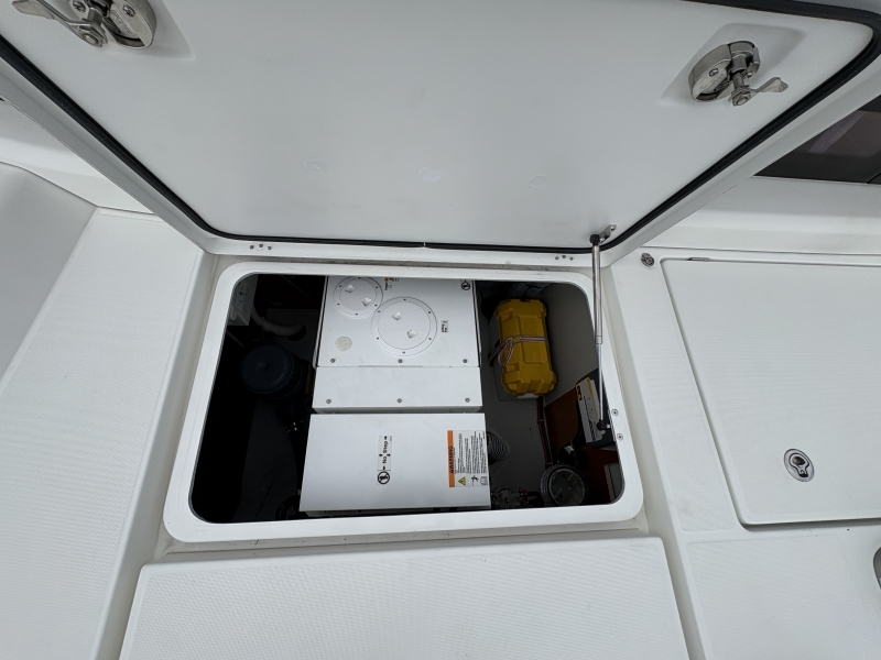 banner_095557-lagoon-420-catamaran