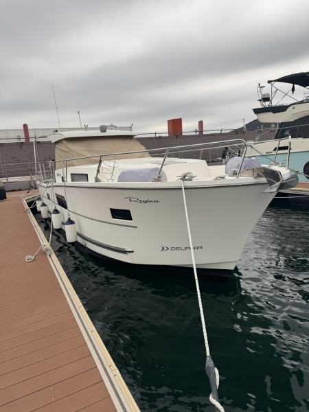 banner_095580-delphia-yachts-1080-escape