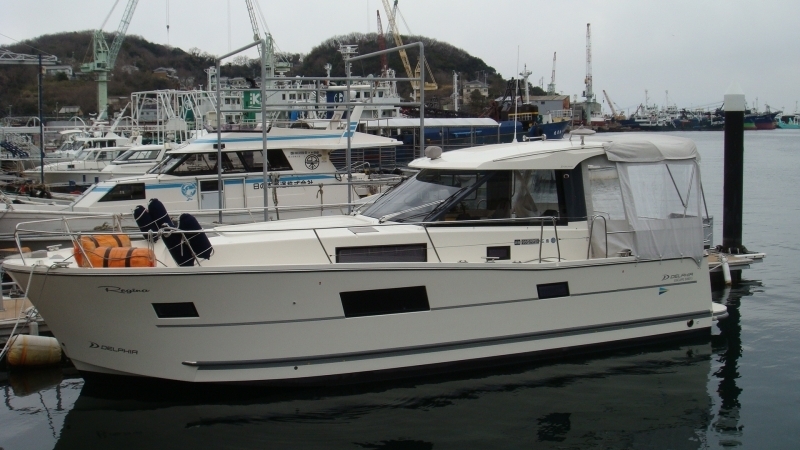 banner_095580-delphia-yachts-1080-escape