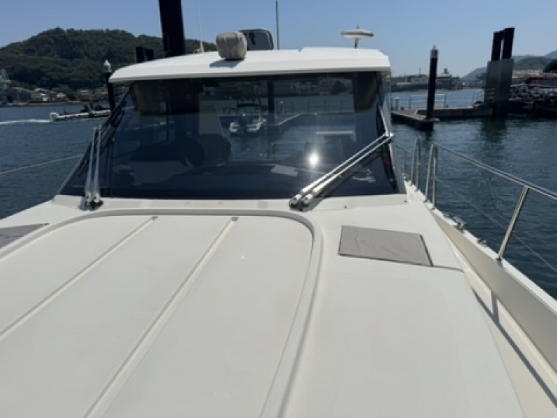 banner_095580-delphia-yachts-1080-escape