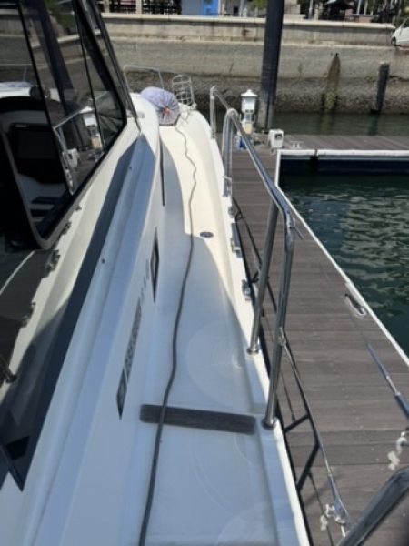 banner_095580-delphia-yachts-1080-escape