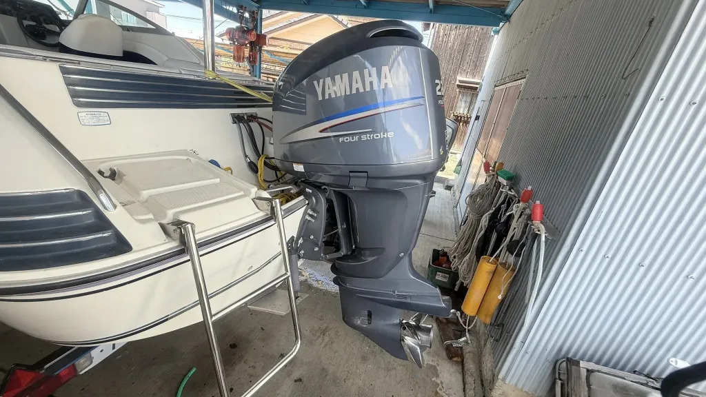 banner_095588-yamaha-sr-23