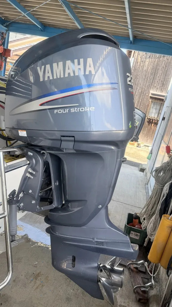 banner_095588-yamaha-sr-23