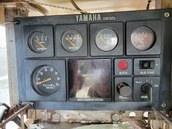thumb_095597-yamaha-dx-32