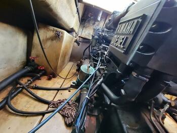thumb_095597-yamaha-dx-32
