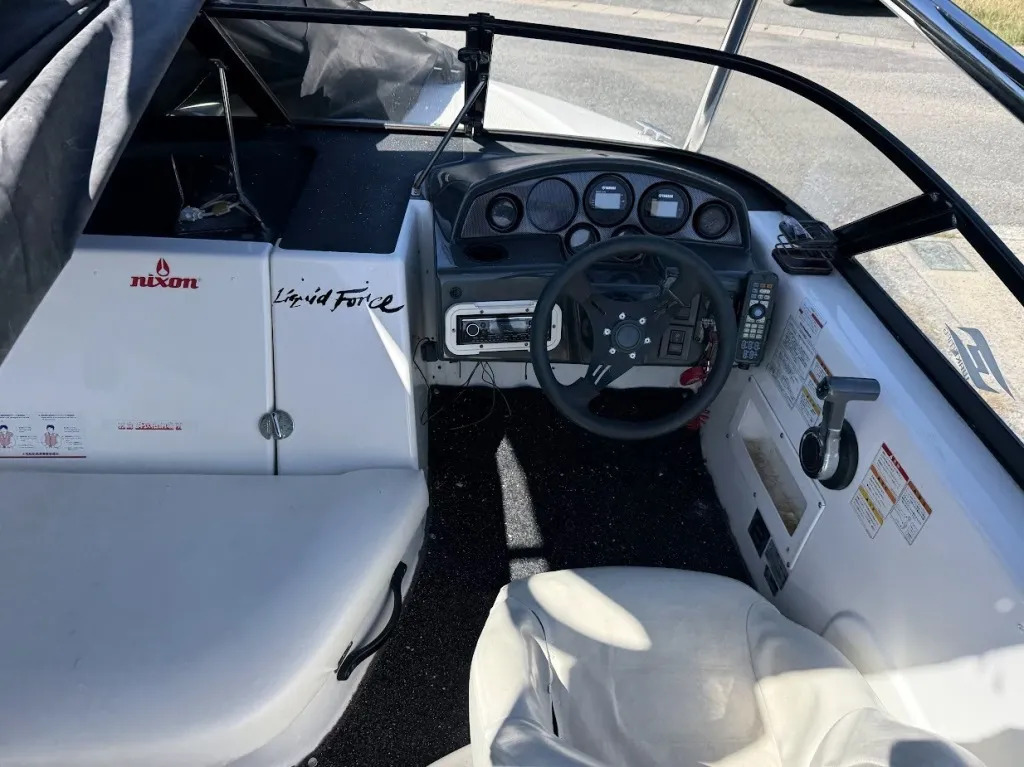 banner_095639-yamaha-ag-21