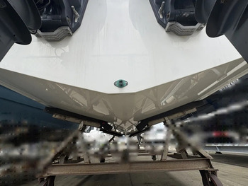thumb_095702-yamaha-luxair