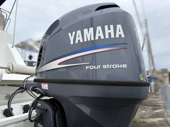 thumb_095702-yamaha-luxair