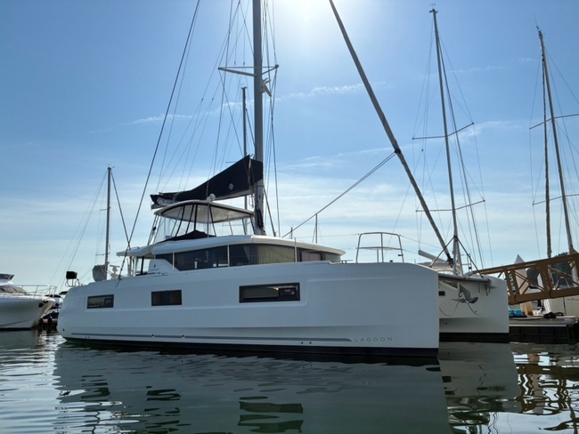 medium_095771-lagoon-46
