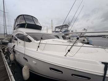 thumb_095787-sea-ray-450-sedan-bridge