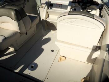 thumb_095831-sea-ray-245-weekender