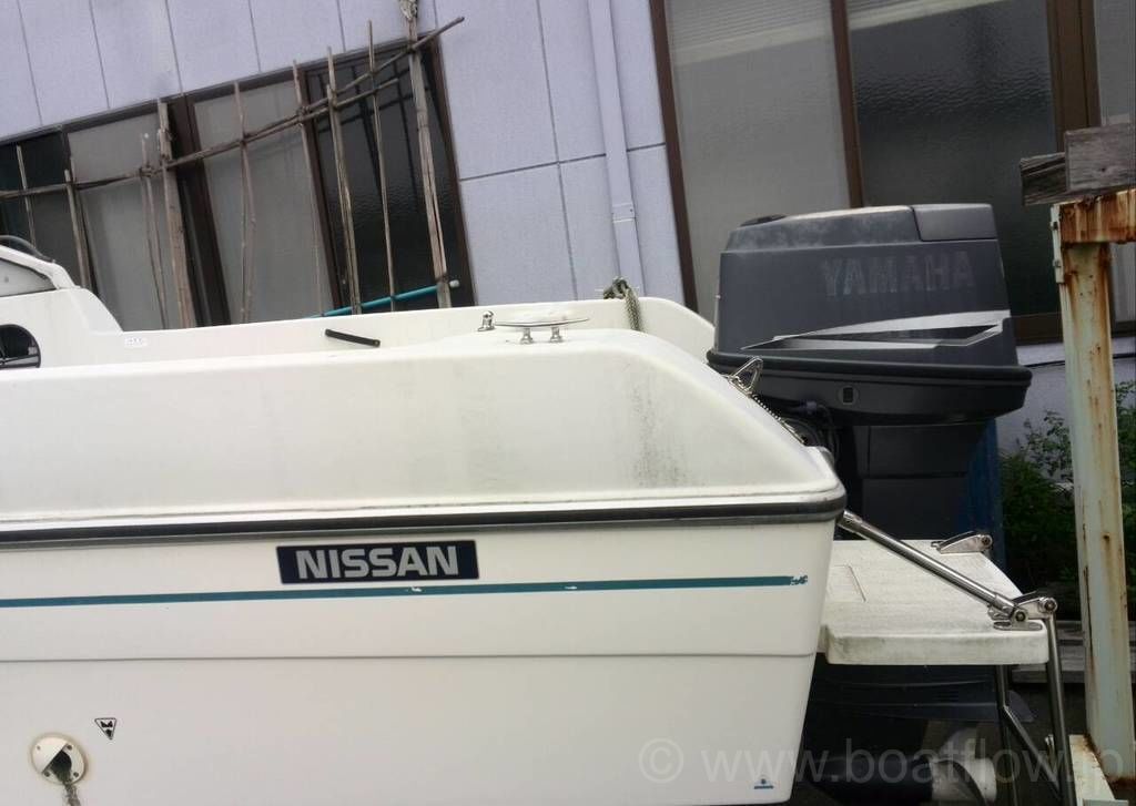 Nissan seabreeze 700